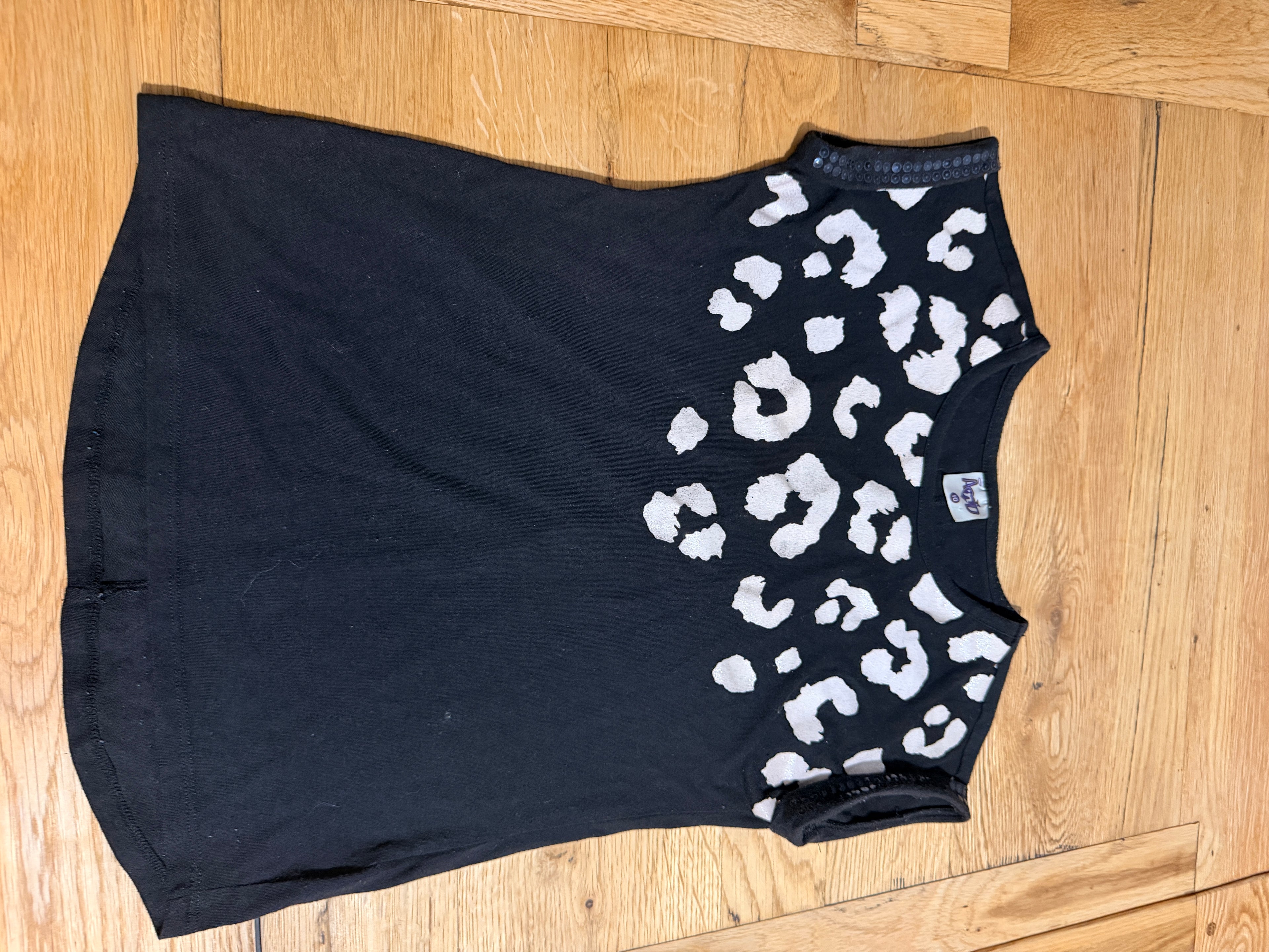 A&D Leopard Print Top – Size 10