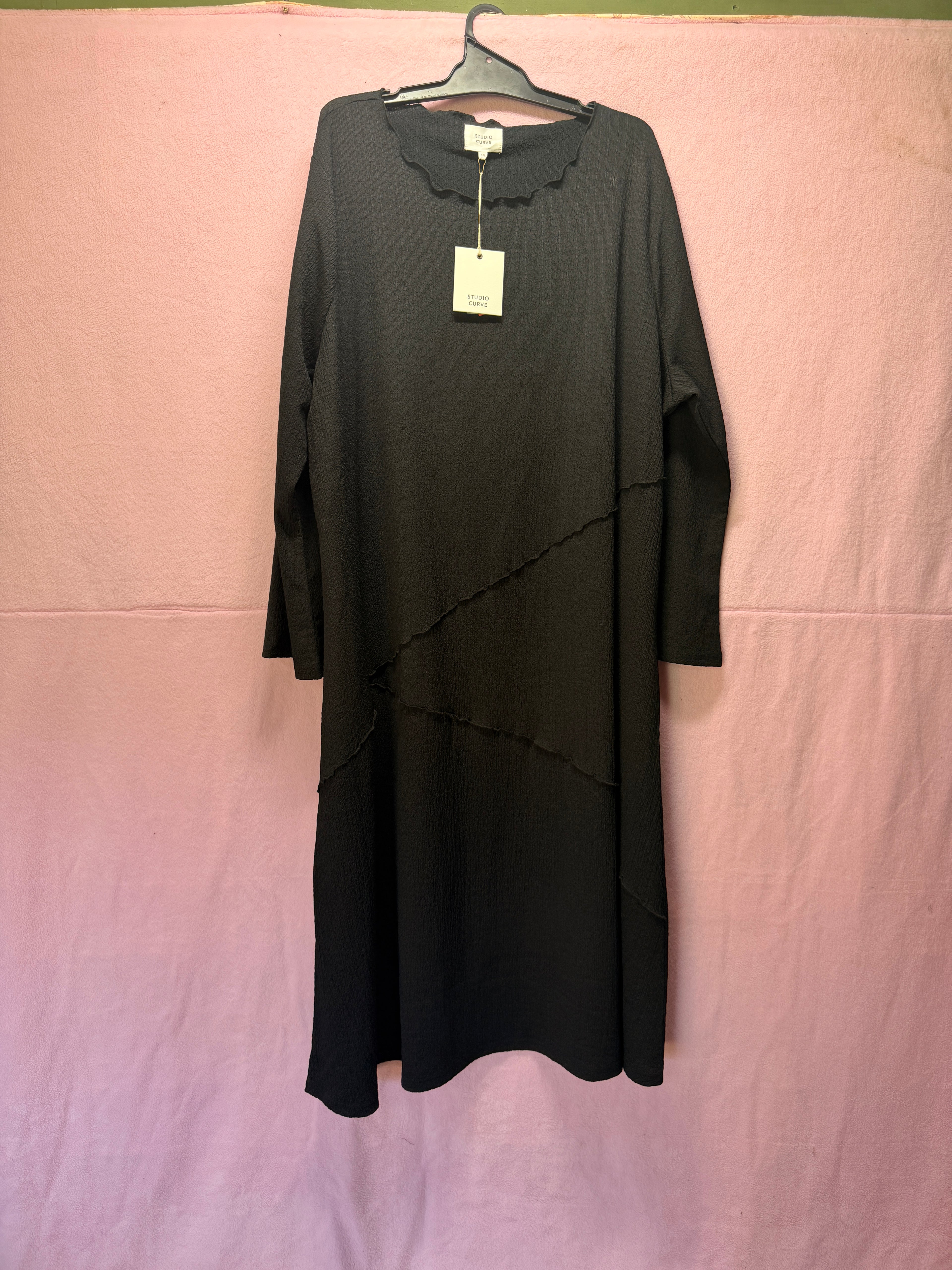 Studio Curve Textured Midi Dress – Size 4XL