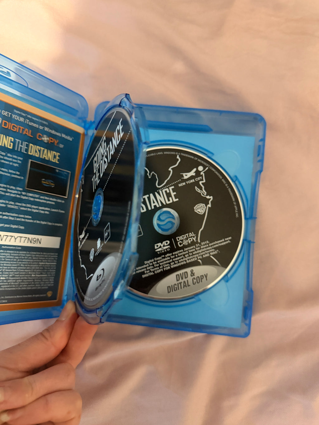 Going the Distance Blu-ray + DVD Combo Pack | Drew Barrymore & Justin Long