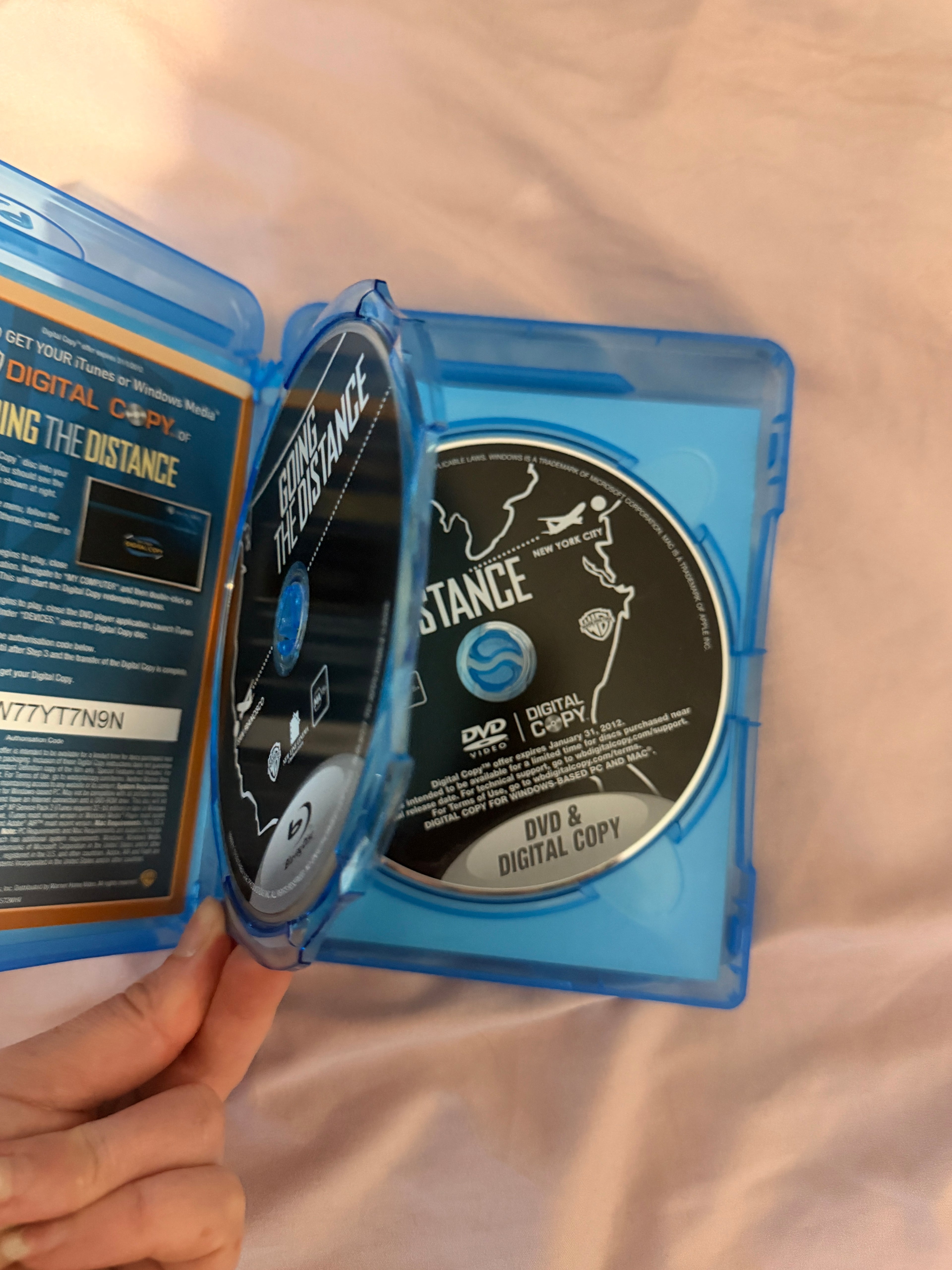 Going the Distance Blu-ray + DVD Combo Pack | Drew Barrymore & Justin Long